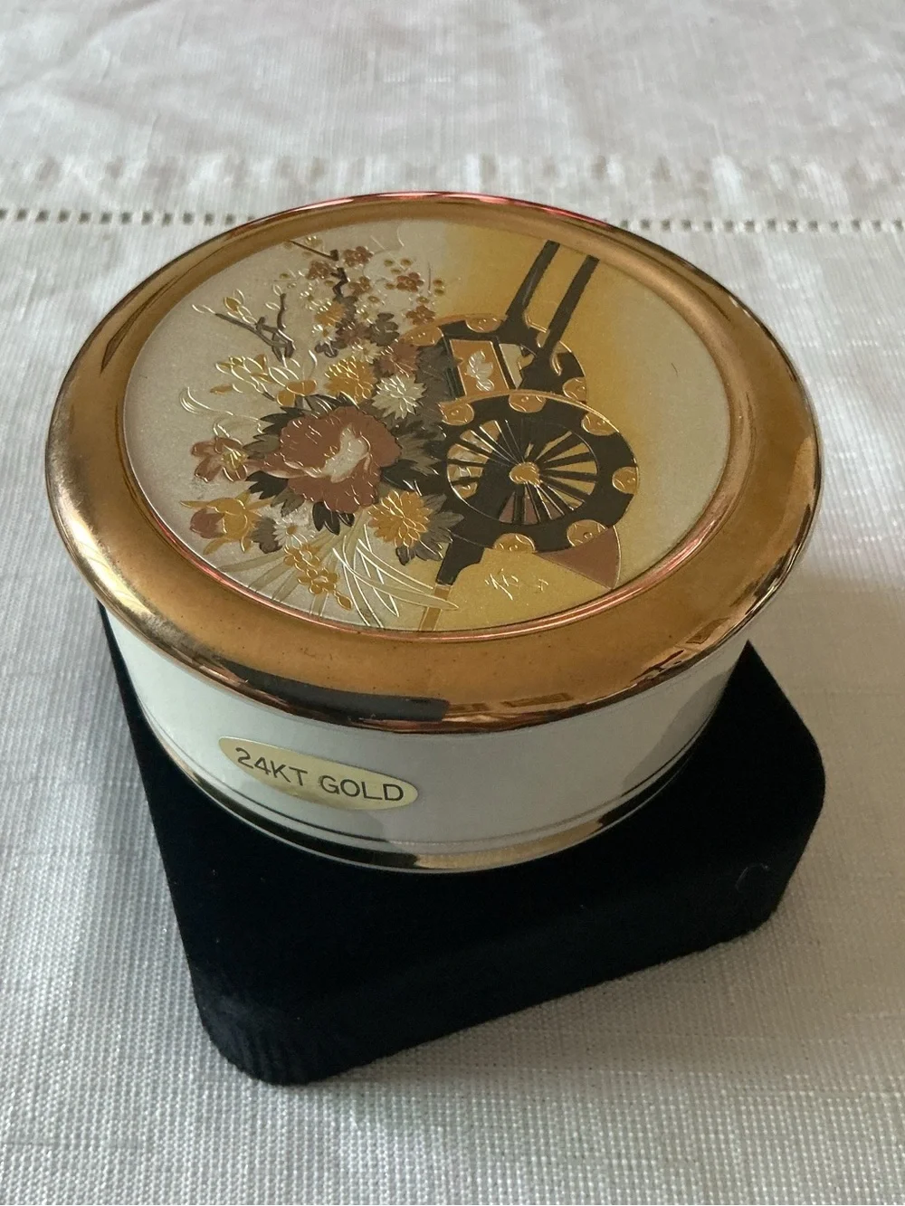 Chokin Japan 24k Floral Vintage Style Gold Tone Trinket Box